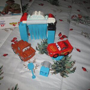 LEGO DUPLO Disney and Pixar's Cars Lightning McQueen & Mater's Car Wash